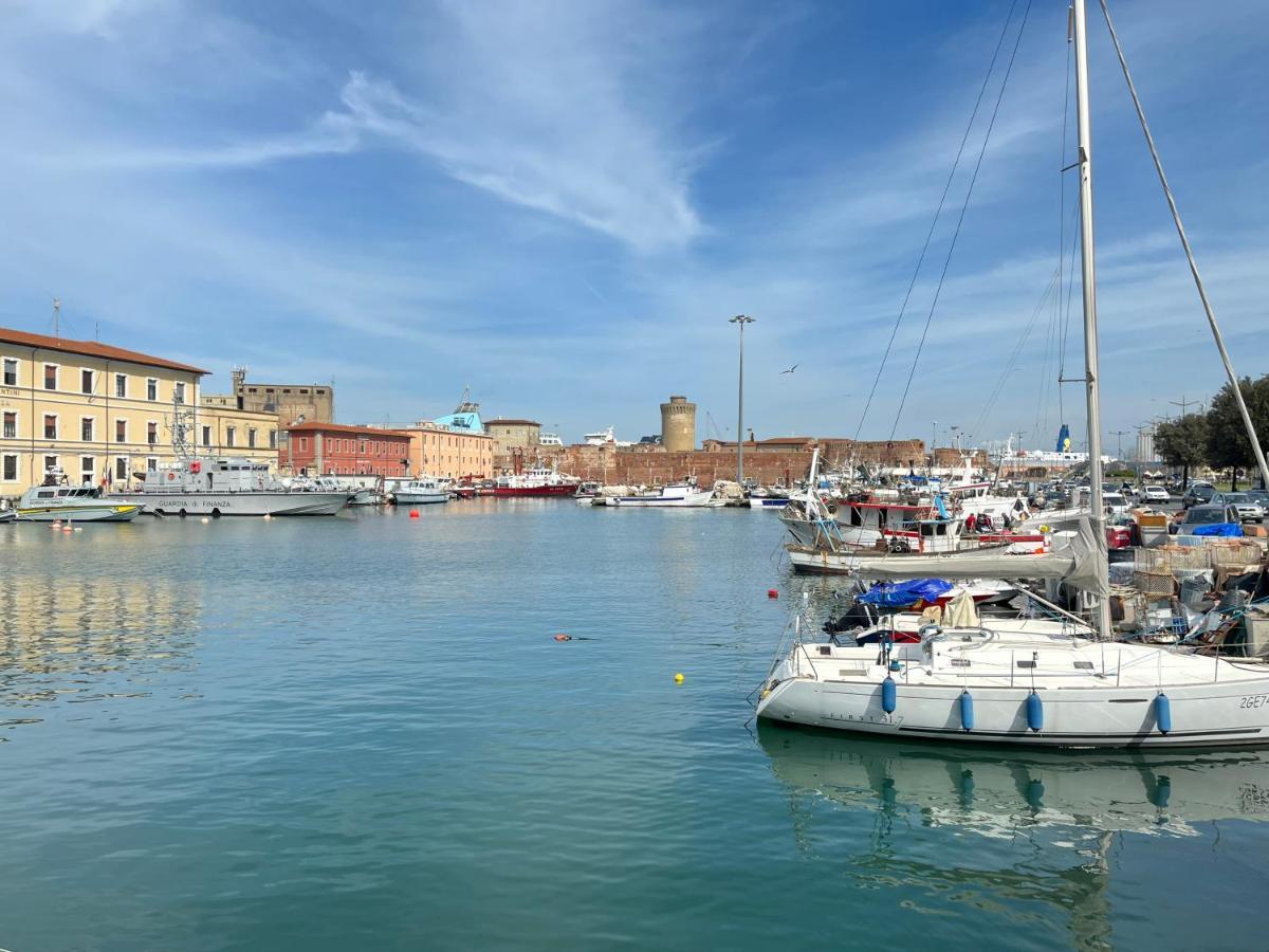 Kasia Porta Sul Mare Di Livorno Free Parking Extérieur photo