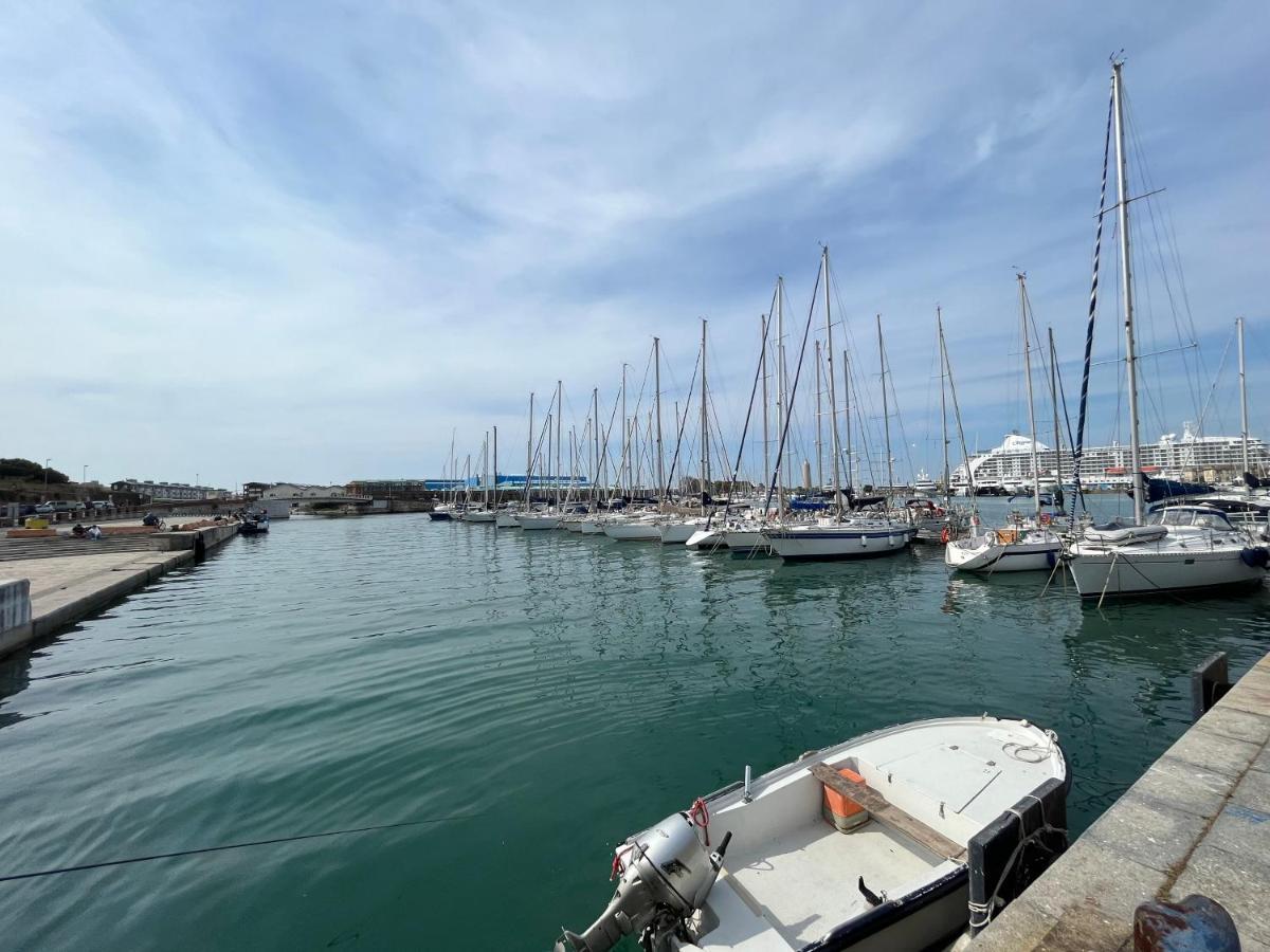 Kasia Porta Sul Mare Di Livorno Free Parking Extérieur photo