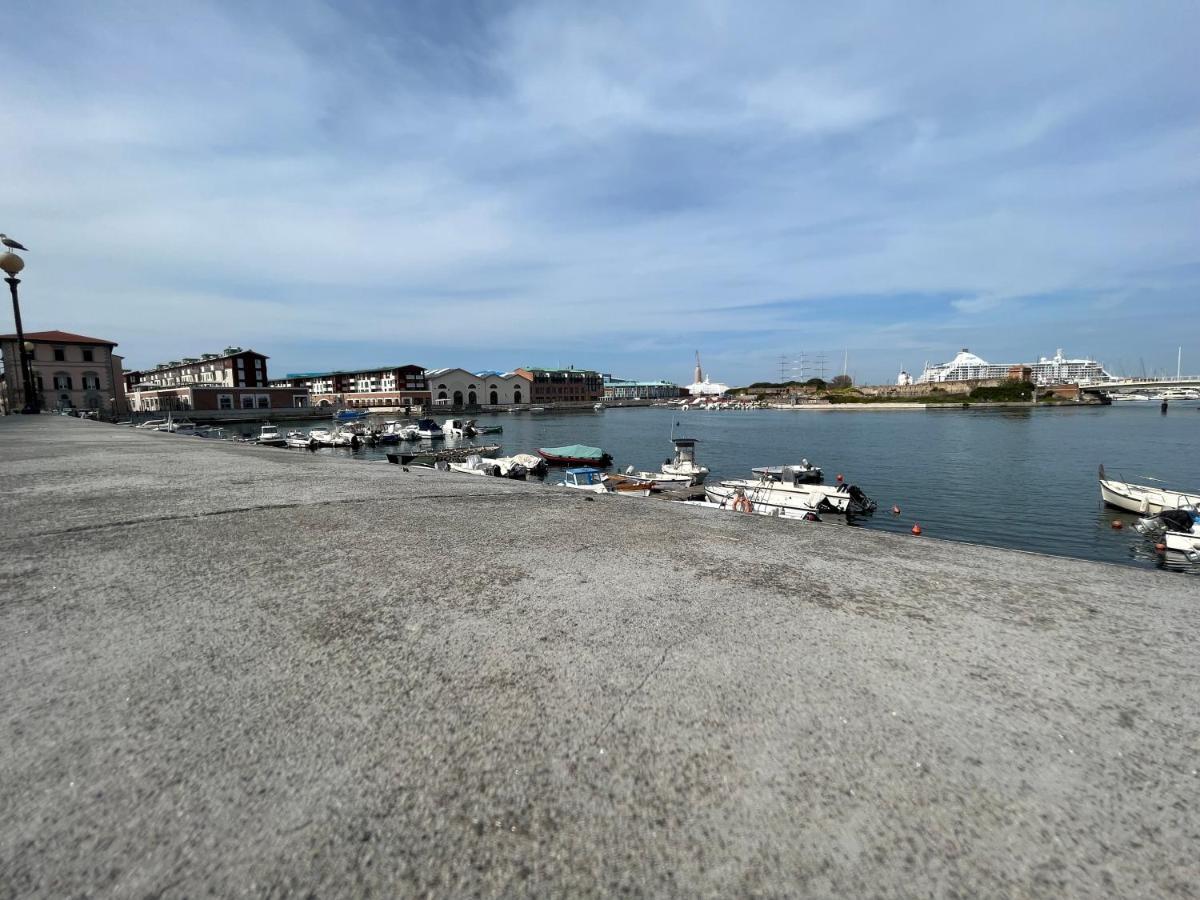 Kasia Porta Sul Mare Di Livorno Free Parking Extérieur photo